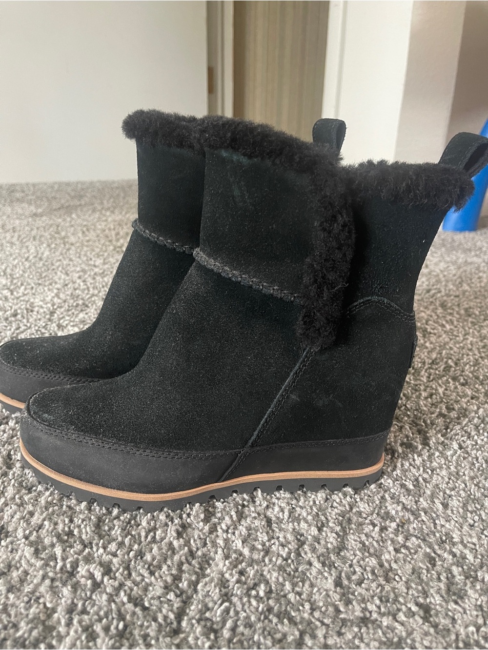 UGG Marcella boots cozy shearling collar sleek black suede hidden wedge 7.5